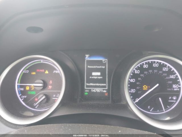 Toyota Camry Le Hybrid Image 7