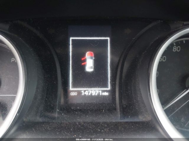 Toyota Camry Le Hybrid Image 16