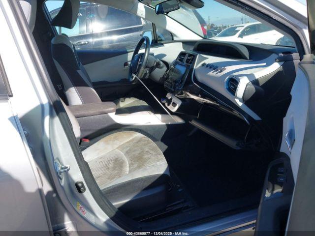 Toyota Prius Prime Plus Image 4