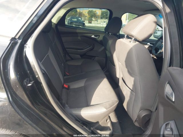 Ford Focus Se Image 7