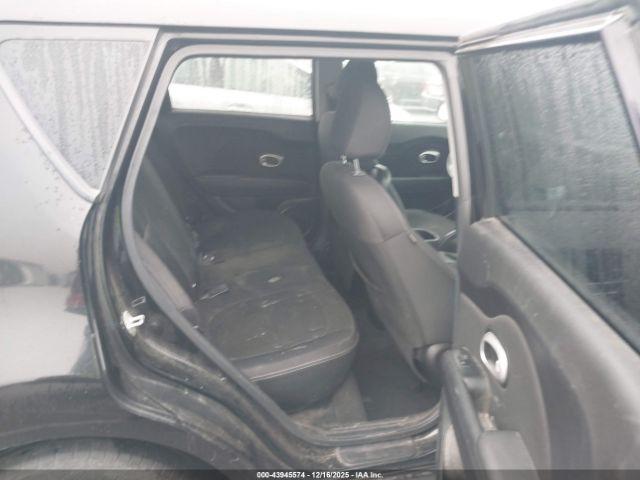 Kia Soul Image 10