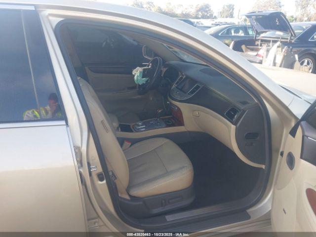 Hyundai Genesis 3.8 Image 11