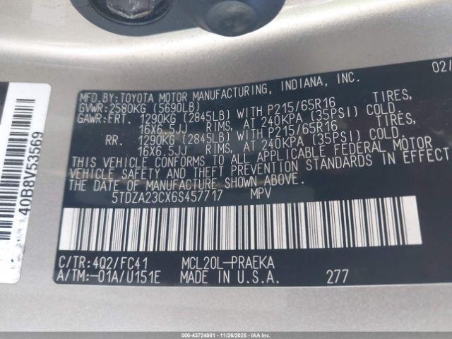 Toyota Sienna Le Image 6