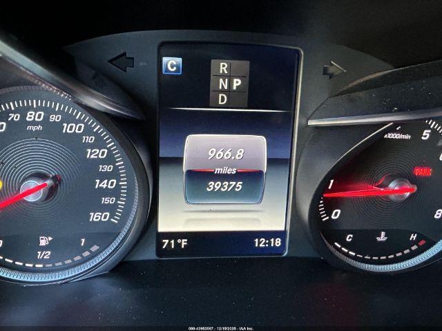 Mercedes-Benz C-Class Image 3