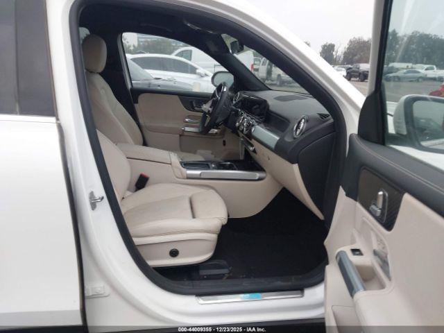 Mercedes-Benz EQB Image 18