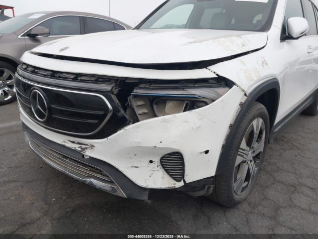 Mercedes-Benz EQB Image 15