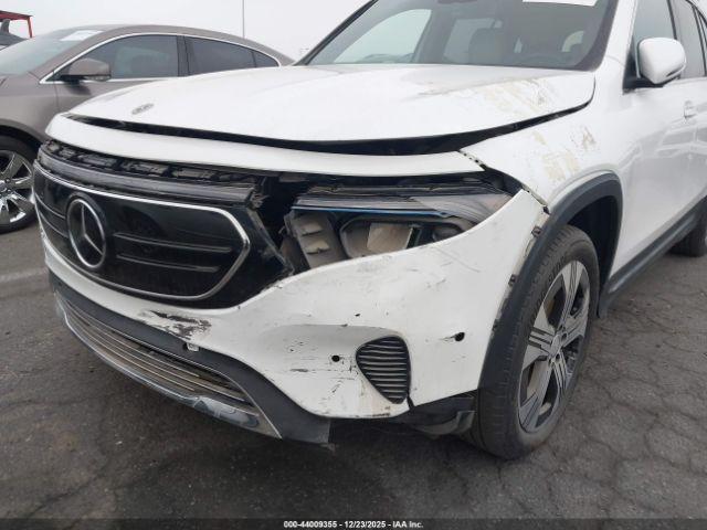 Mercedes-Benz EQB Image 15