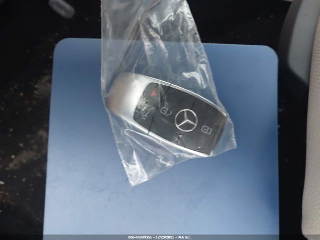 Mercedes-Benz EQB Image 2