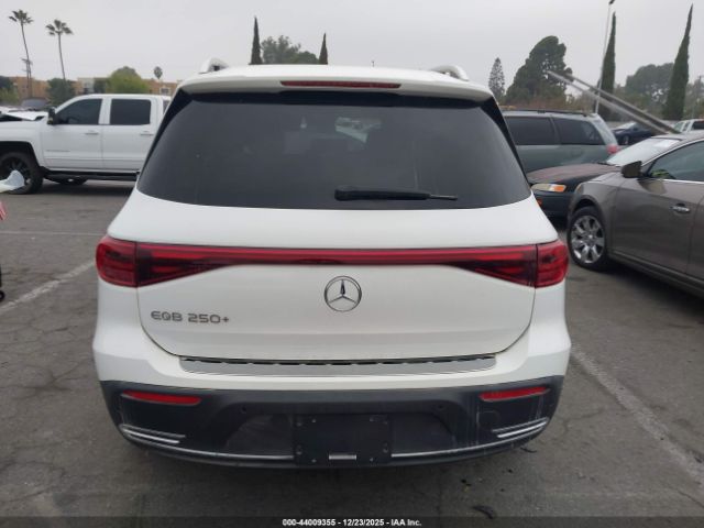 Mercedes-Benz EQB Image 13