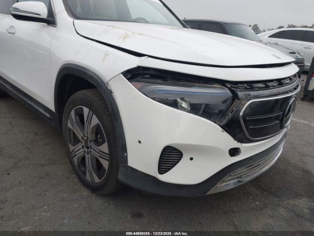 Mercedes-Benz EQB Image 12