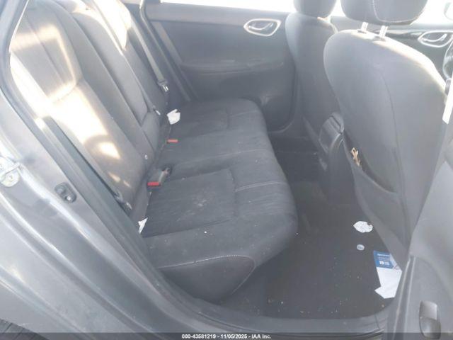 Nissan Sentra Image 5