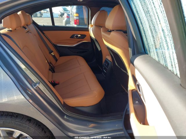 BMW 3 Series Xdrive Image 10