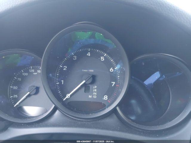 Porsche Macan T Image 13