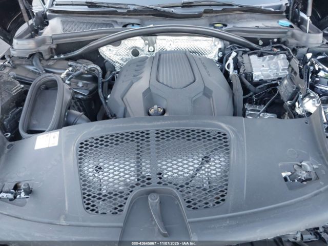 Porsche Macan T Image 14