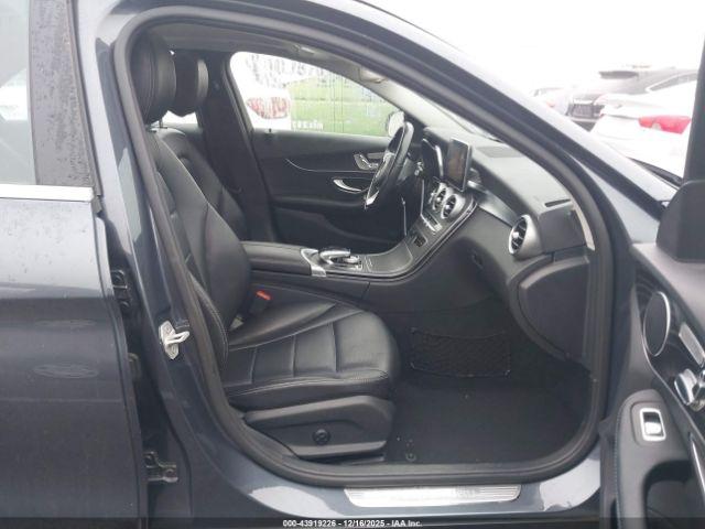 Mercedes-Benz C-Class Image 7