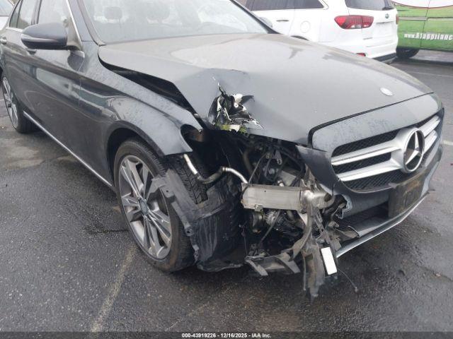 Mercedes-Benz C-Class Image 5