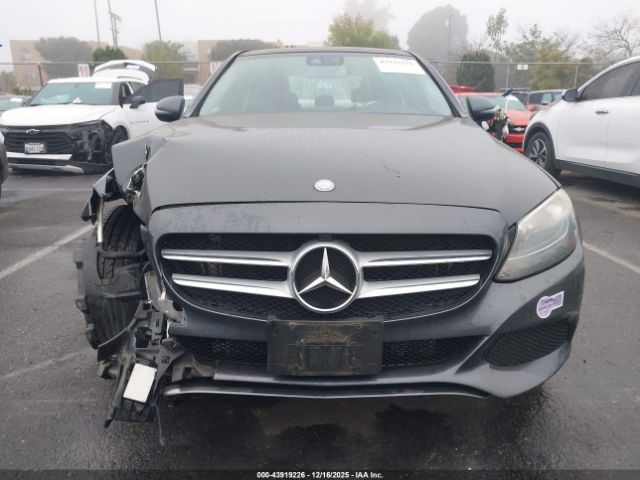 Mercedes-Benz C-Class Image 13