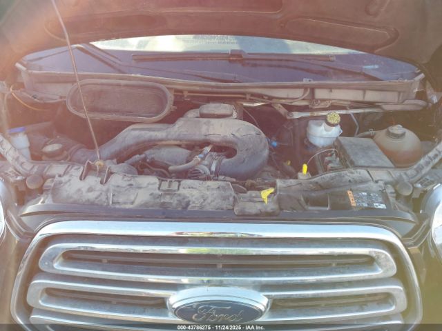 Ford Transit Xlt Image 9