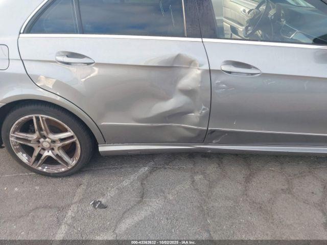 Mercedes-Benz E-Class Image 9