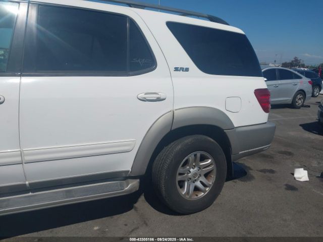 Toyota Sequoia Sr5 V8 Image 3