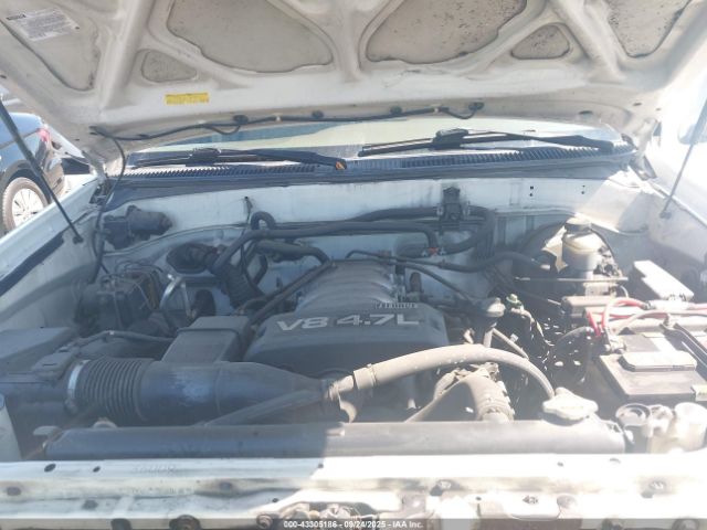 Toyota Sequoia Sr5 V8 Image 2