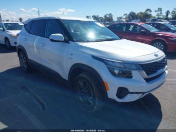  Salvage Kia Seltos