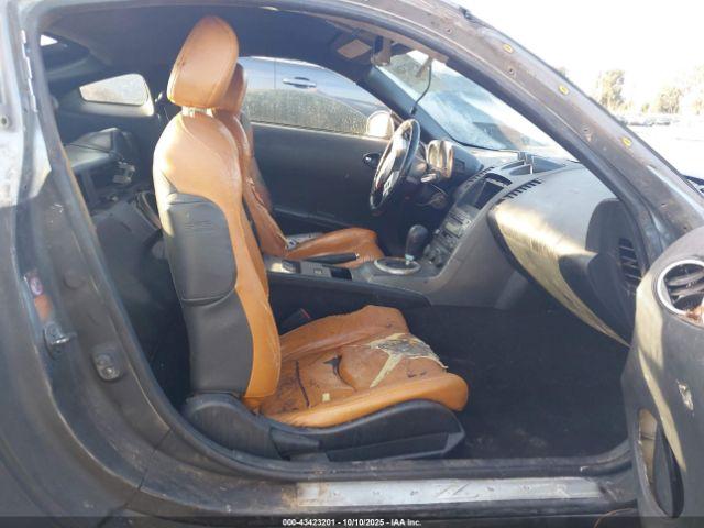 Nissan 350Z Touring Image 3