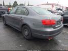 Volkswagen Jetta 2.0l S Image 3