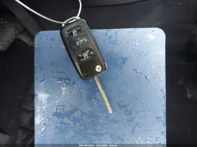 Volkswagen Jetta 2.0l S Image 10