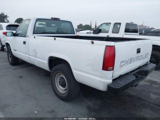 Chevrolet C2500 Fleetside Image 6