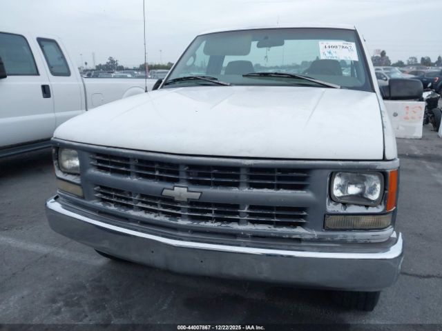 Chevrolet C2500 Fleetside Image 9