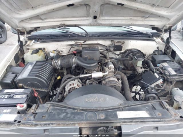 Chevrolet C2500 Fleetside Image 2