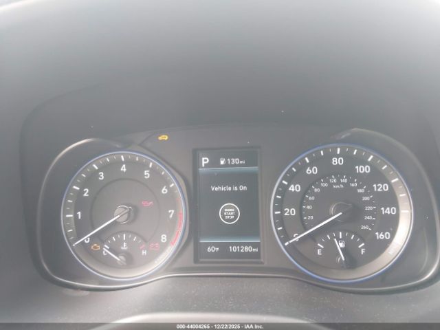 Hyundai KONA Limited Image 8