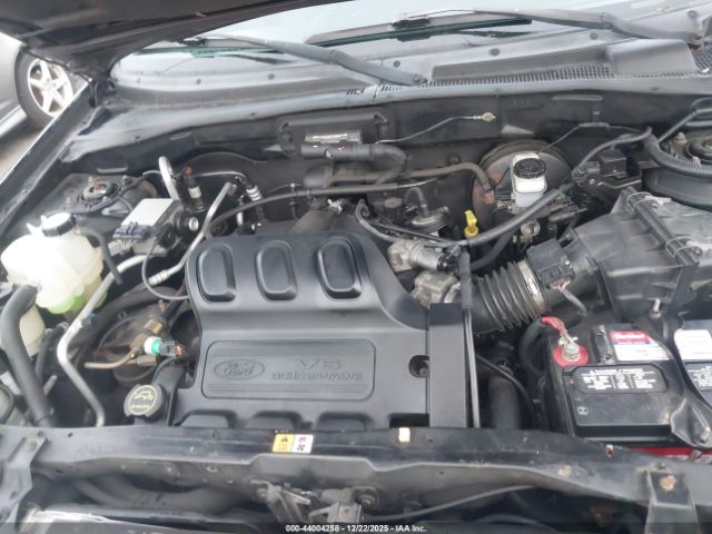 Ford Escape Limited Image 9