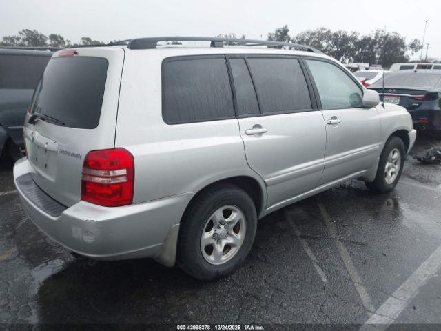 Toyota Highlander Image 4