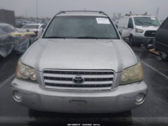 Toyota Highlander Image 8