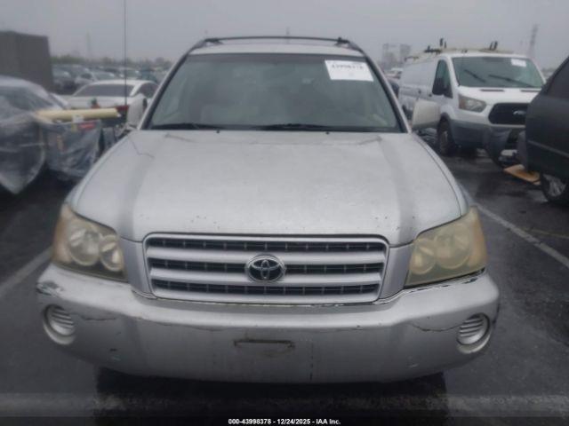 Toyota Highlander Image 8