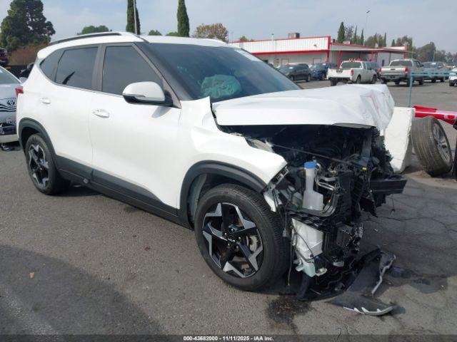  Salvage Kia Seltos