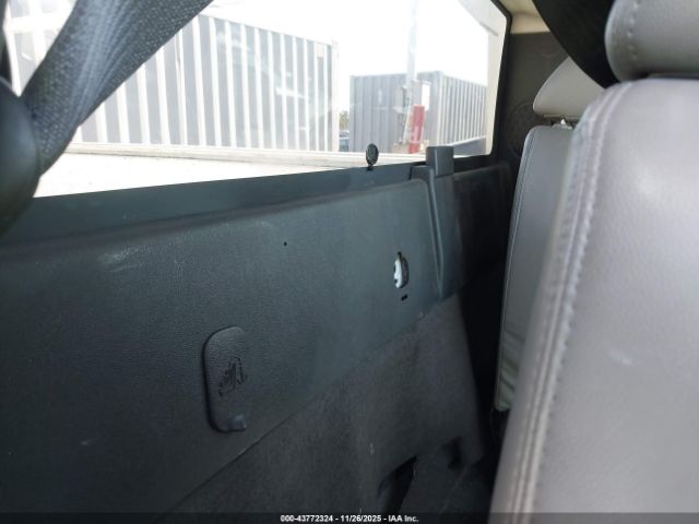 Chevrolet Silverado 2500 Work Truck Image 8