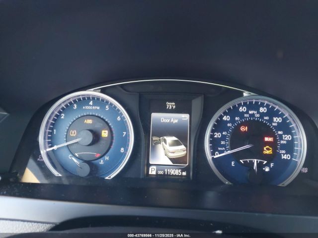 Toyota Camry Le Image 15