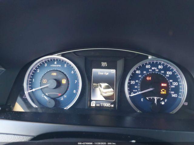 Toyota Camry Le Image 15