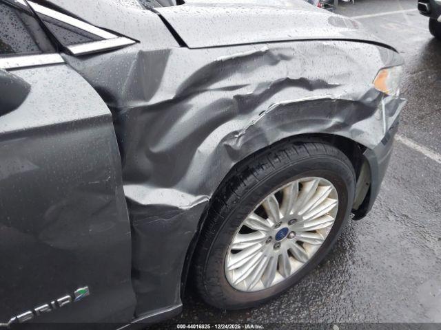 Ford Fusion Se Image 2