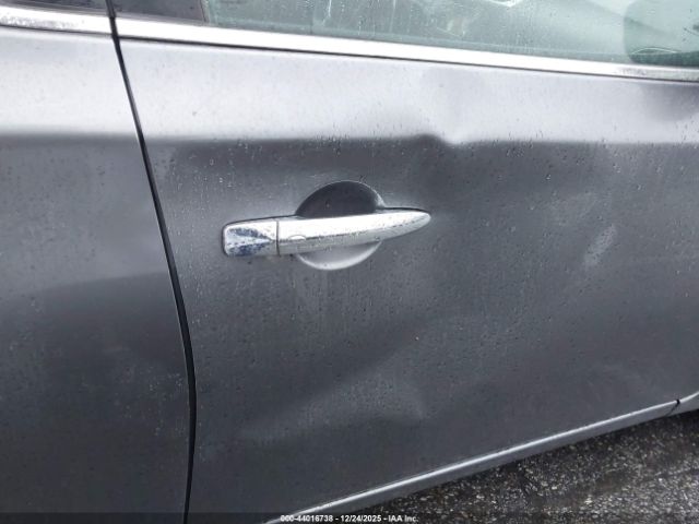 Nissan Sentra Image 13