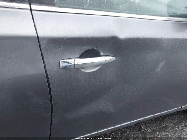 Nissan Sentra Image 13