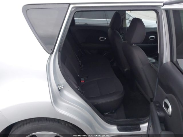 Kia Soul Image 7