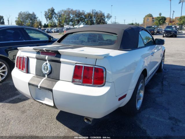 Ford Mustang Image 10