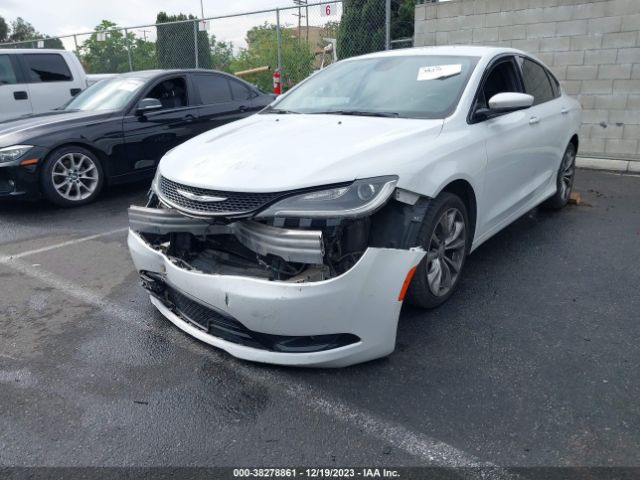 Chrysler 200 S Image 9