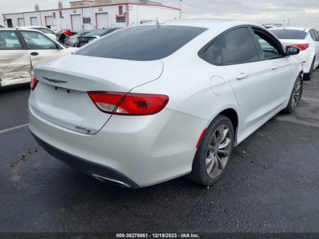 Chrysler 200 S Image 16