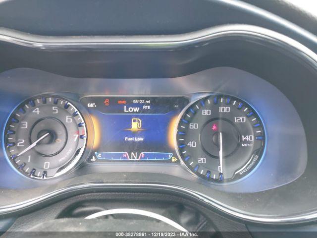 Chrysler 200 S Image 4