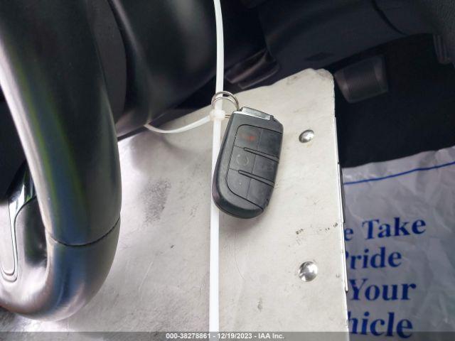 Chrysler 200 S Image 15